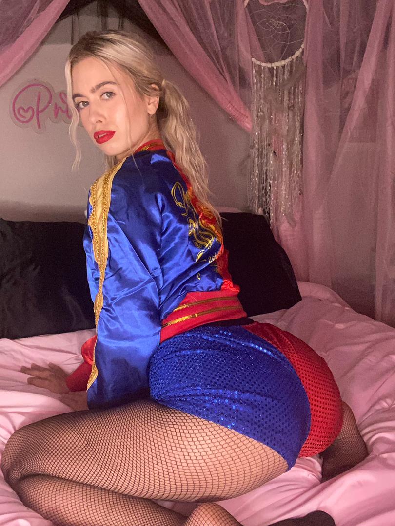 Hina 21 Female,Bisexual,71-75kg,Caucasion,Groups/Paties