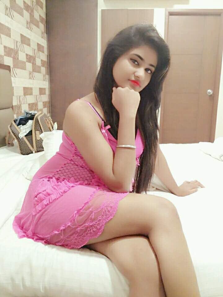 Passion00Wynter22 Bisexual,Tall,Blonde,E cup, 75kg